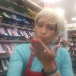 Meet your Posher, Tonya